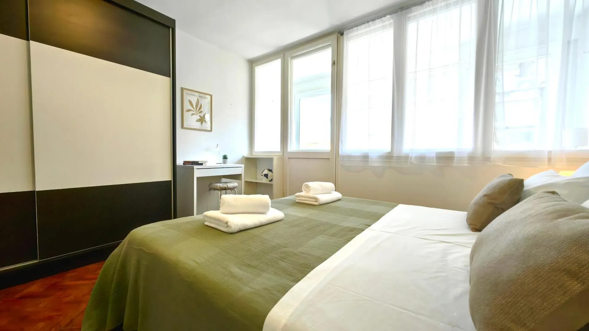 Apartment With Balcony In Split